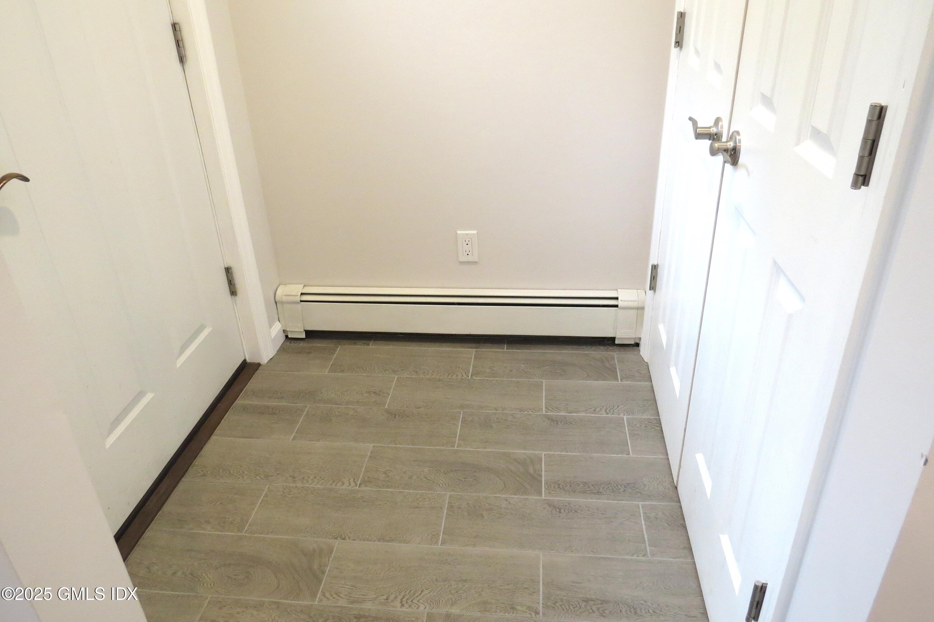68 Pemberwick Road, Unit 1 Greenwich, CT 06831 - Photo 18 of 18 a view of a bathroom