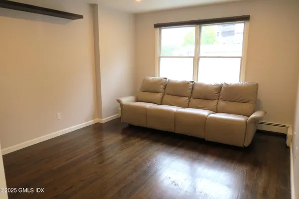 $3,800 | 68 Pemberwick Road, Unit 1, Greenwich, CT 06831