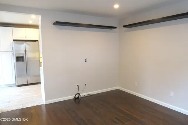 $4,350 | 68 Pemberwick Road, Unit 1, Greenwich, CT 06831