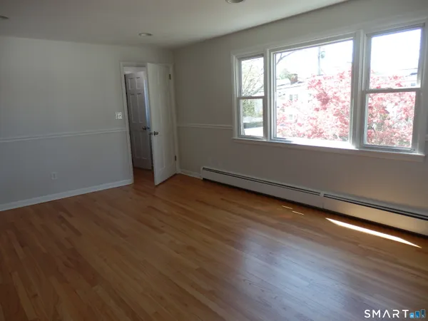 $2,600 | 306 Grovers Avenue, Bridgeport, CT 06605