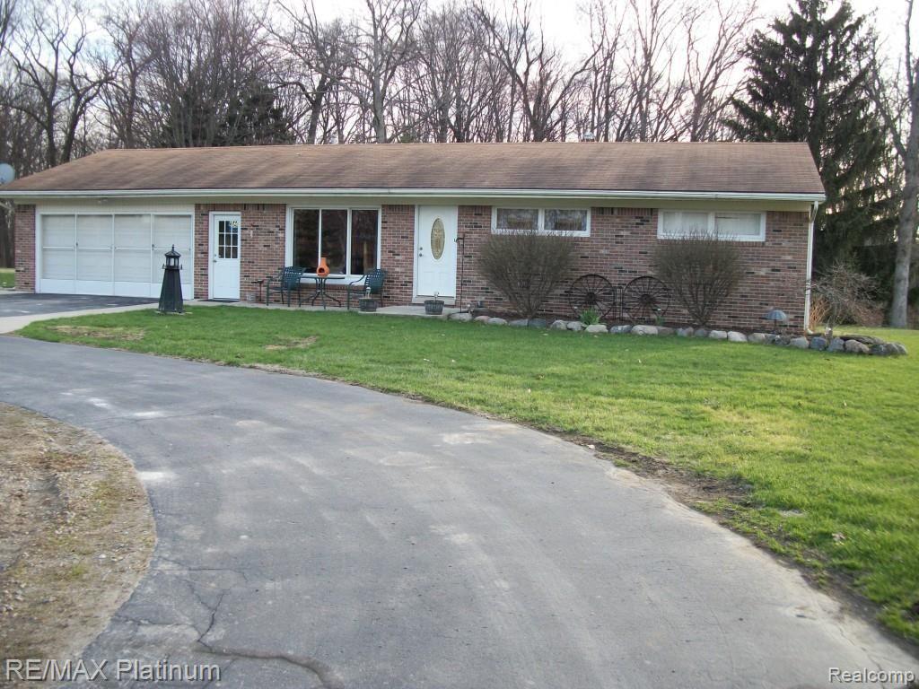 1312 Chilson Road Howell, MI 48843 - Photo 2 of 22 031.jpg