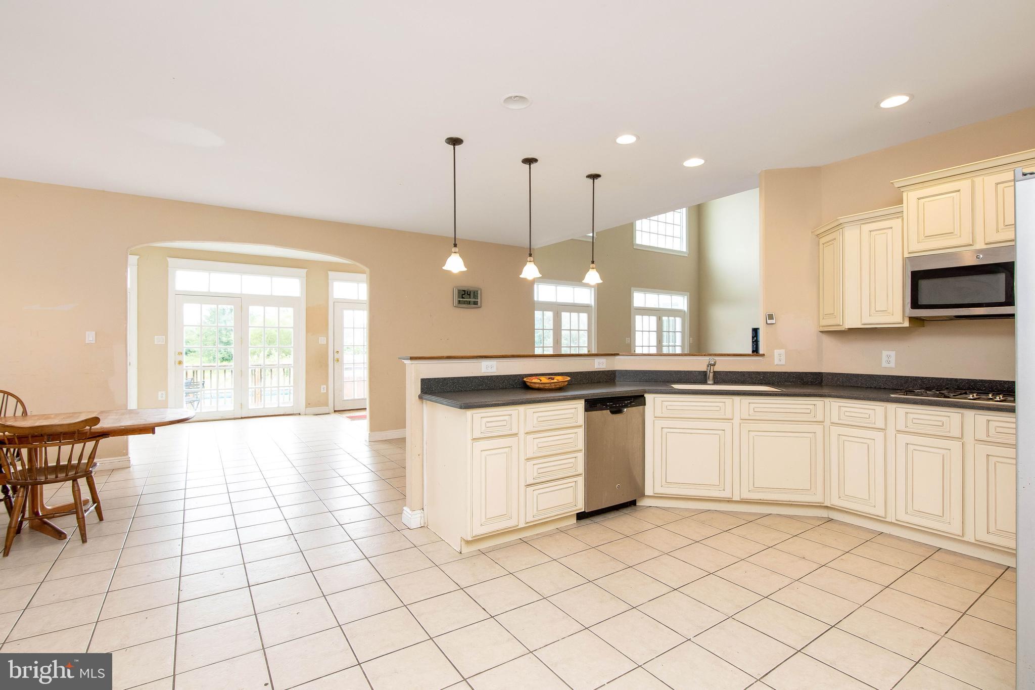 324 East Lake Road Pilesgrove, NJ 08098 - Photo 17 of 75