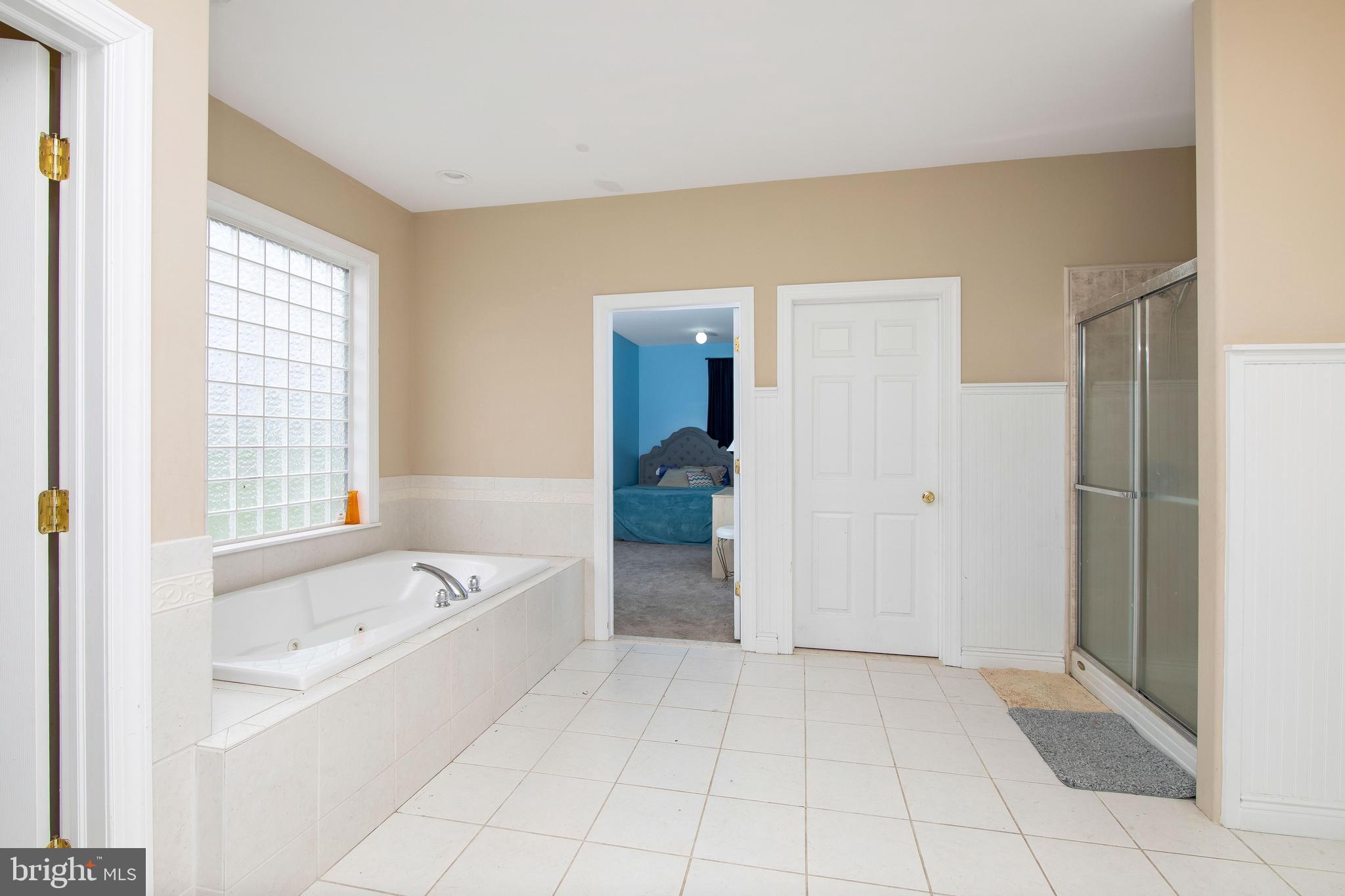 324 East Lake Road Pilesgrove, NJ 08098 - Photo 28 of 75 first floor bedroom with full en suite