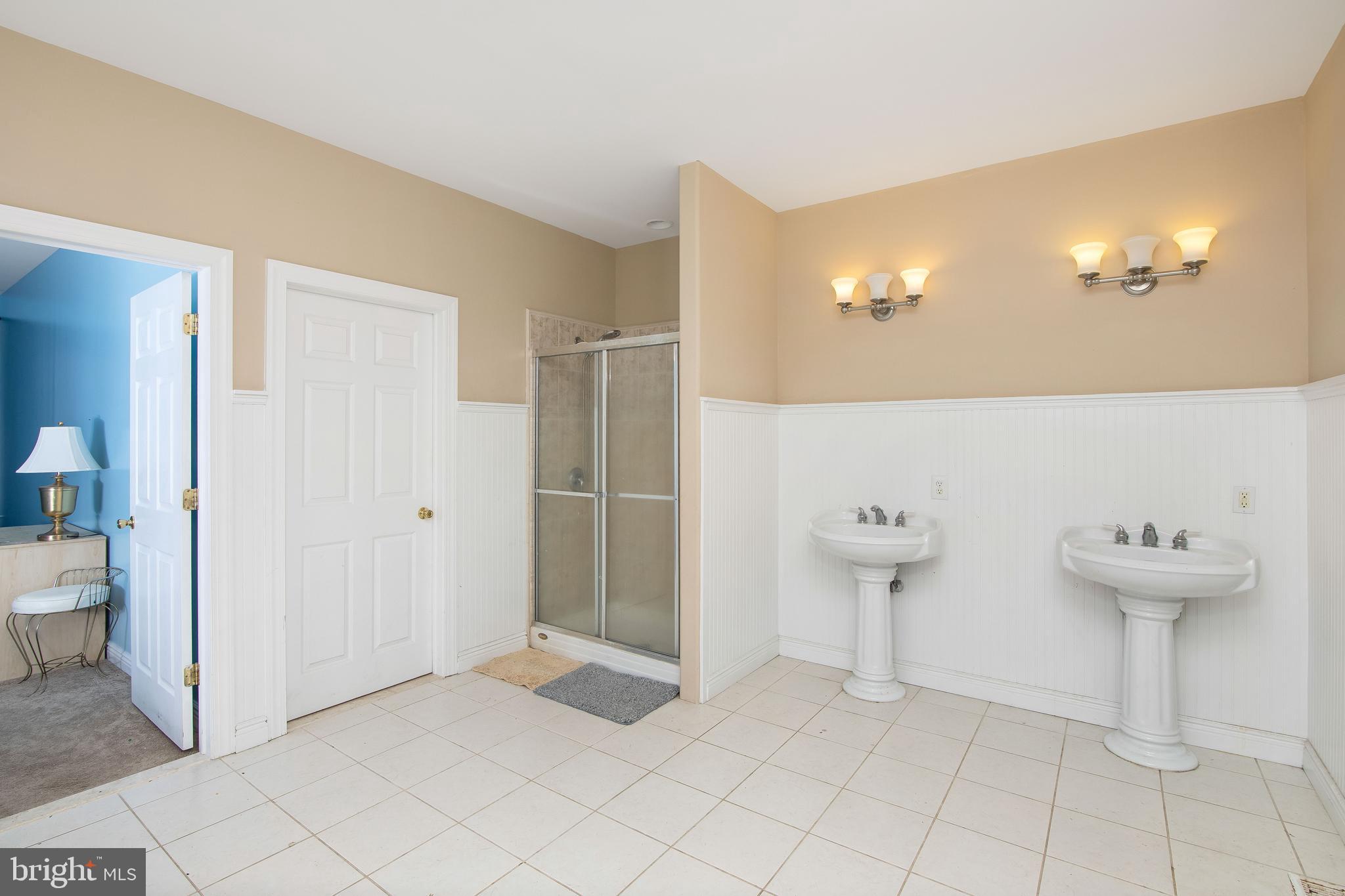 324 East Lake Road Pilesgrove, NJ 08098 - Photo 29 of 75 first floor bedroom with full en suite