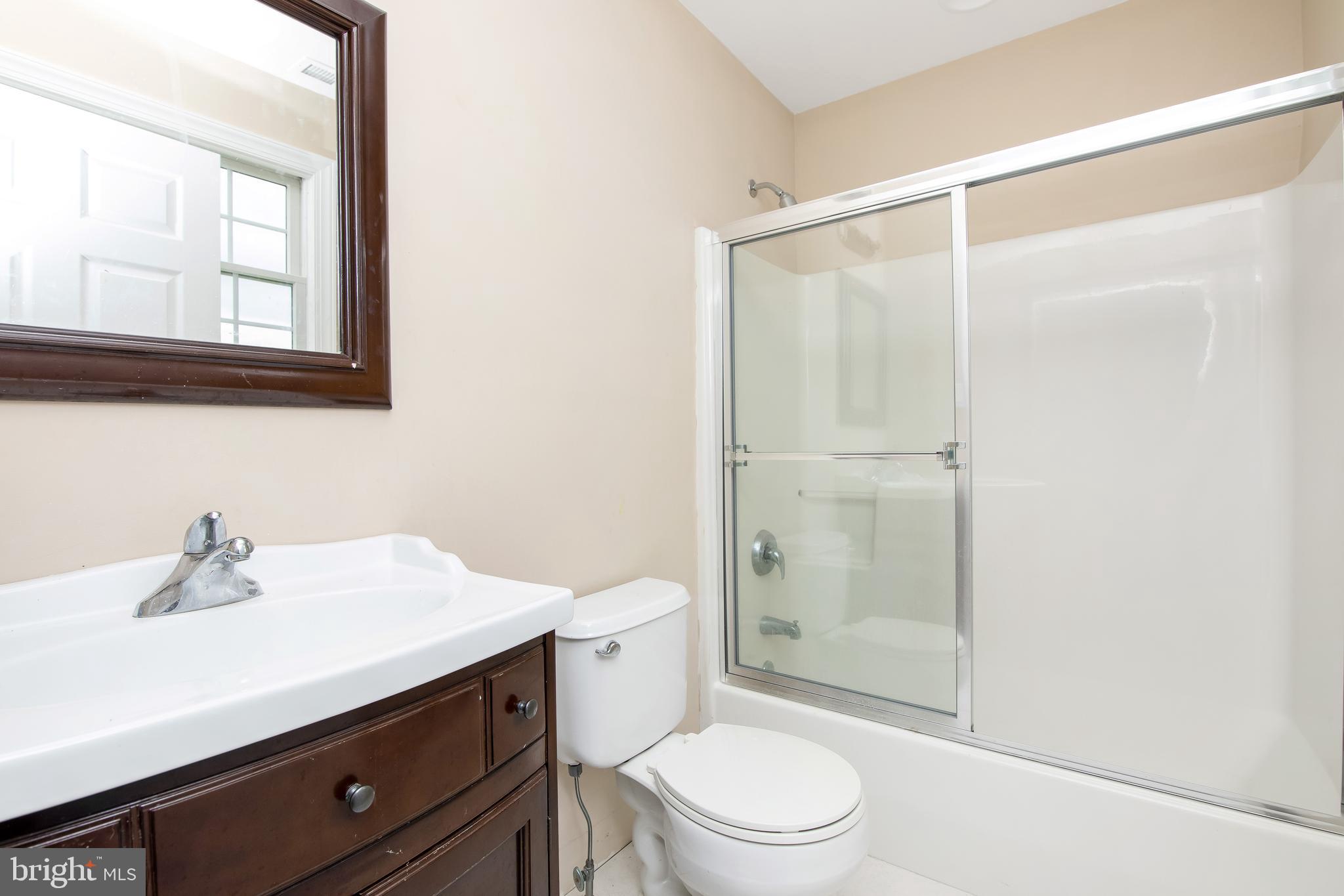 324 East Lake Road Pilesgrove, NJ 08098 - Photo 44 of 75