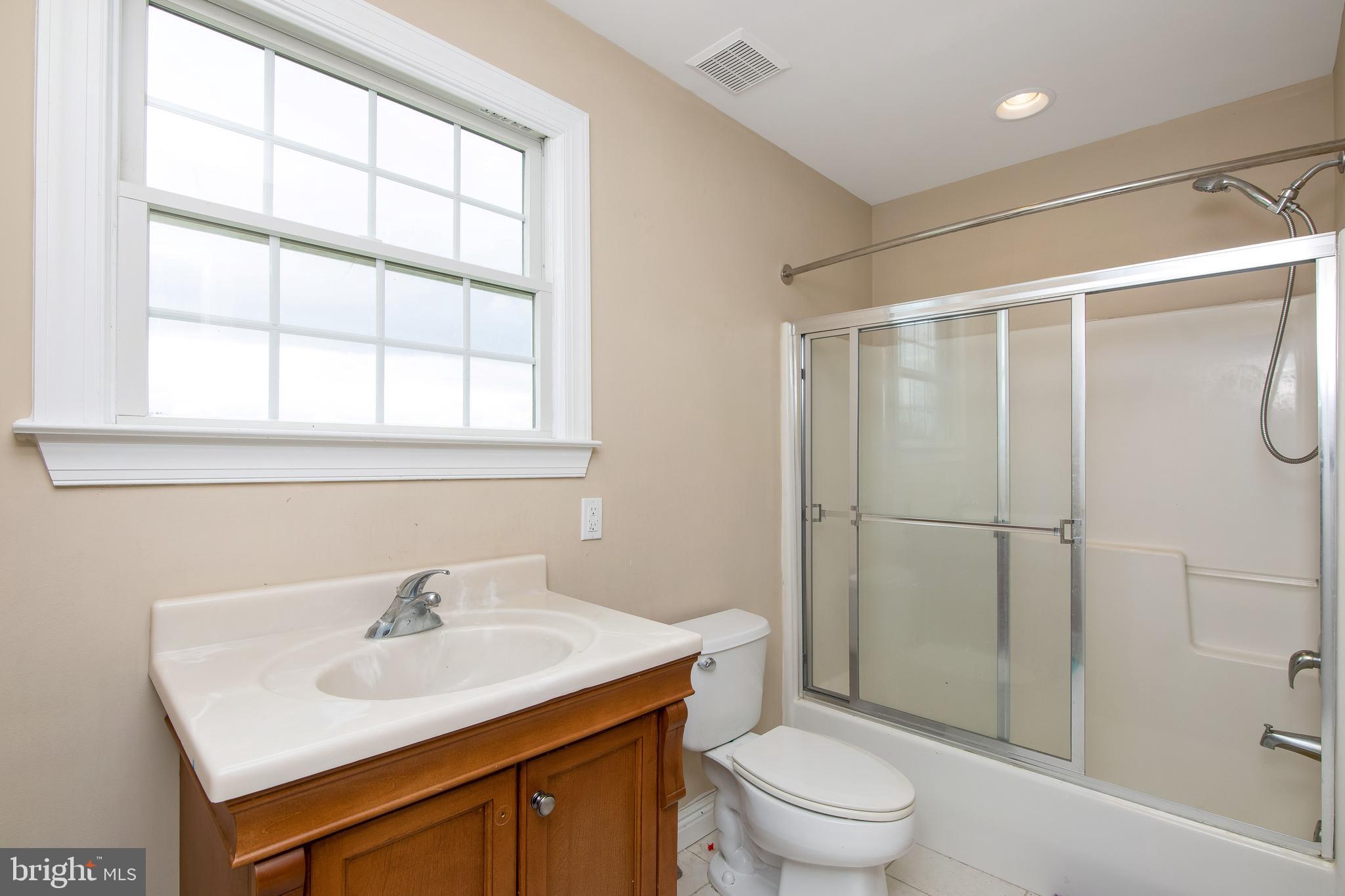 324 East Lake Road Pilesgrove, NJ 08098 - Photo 49 of 75