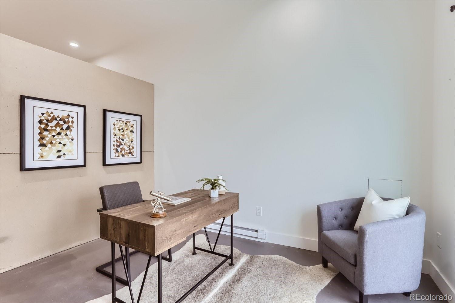 4645 Broadway, Unit B8 Boulder, CO 80304 - Photo 25 of 39 a workspace with furniture and couch