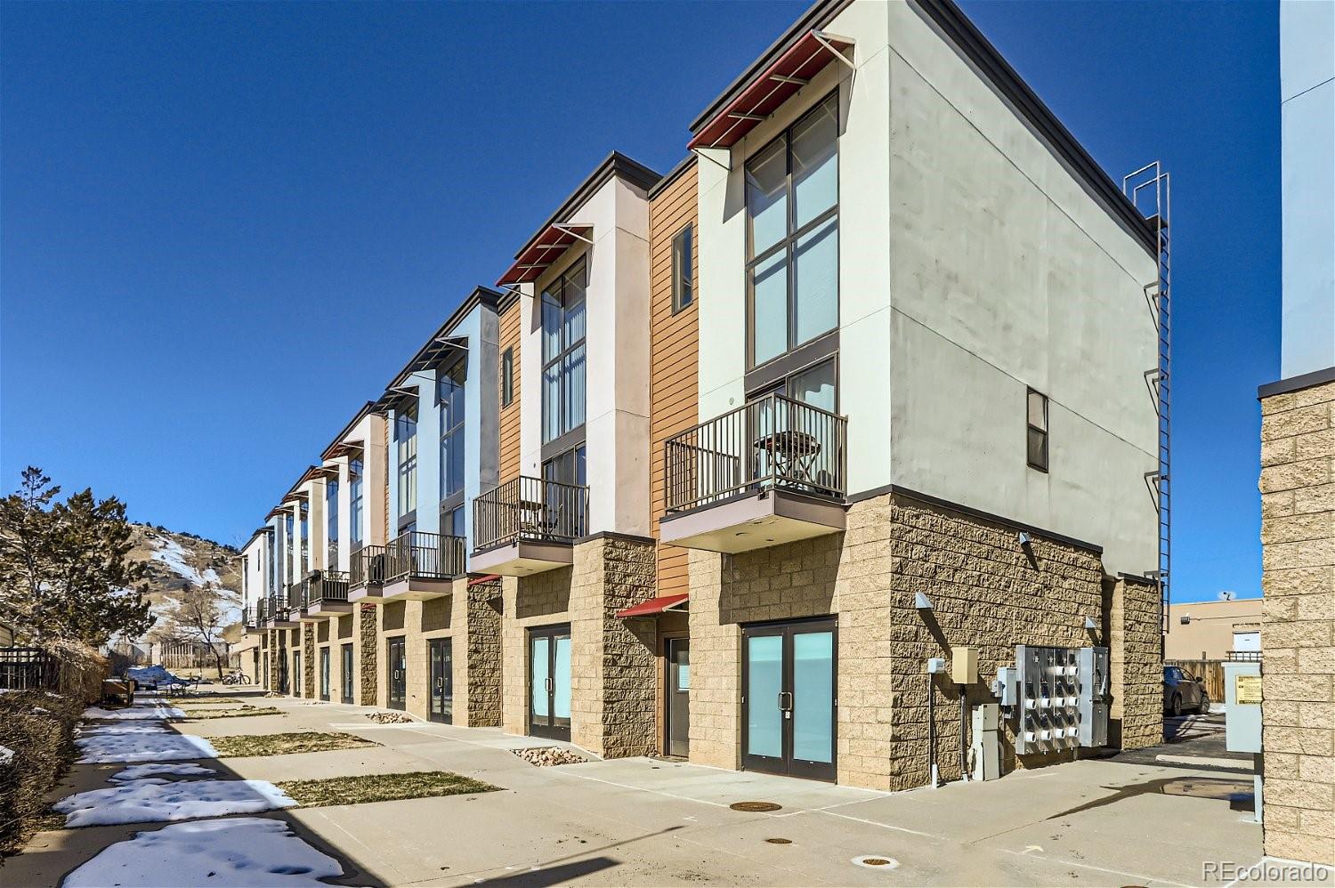 4645 Broadway, Unit B8 Boulder, CO 80304 - Photo 36 of 39 a view of a building along the street