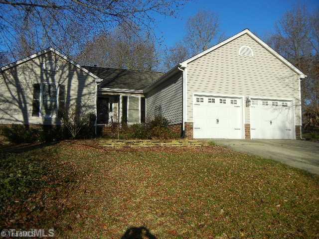 5109 Nantucket Road Greensboro, NC 27455 - Photo 1 of 16 Exterior Front.