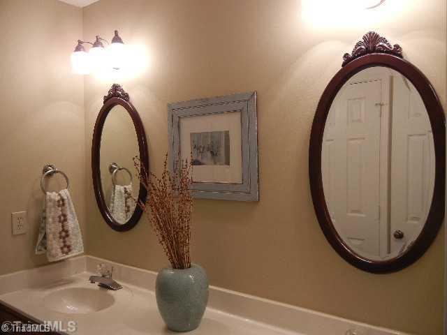 5109 Nantucket Road Greensboro, NC 27455 - Photo 12 of 16 Other Bath.