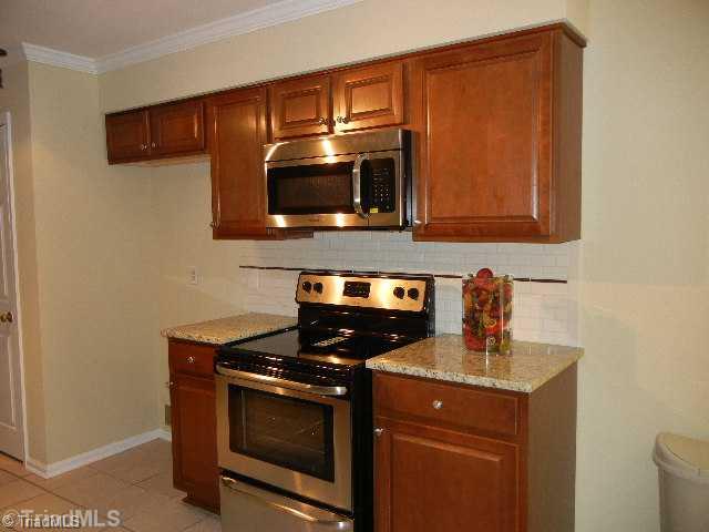 5109 Nantucket Road Greensboro, NC 27455 - Photo 5 of 16 Kitchen.