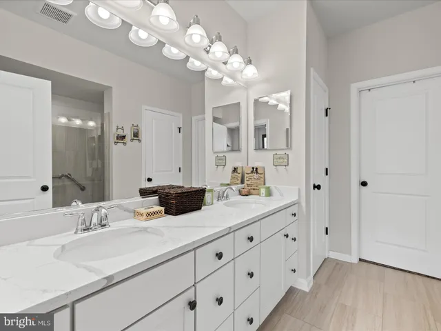 $755,000 | 21440 Sweetwater Square, Selbyville, DE 19975