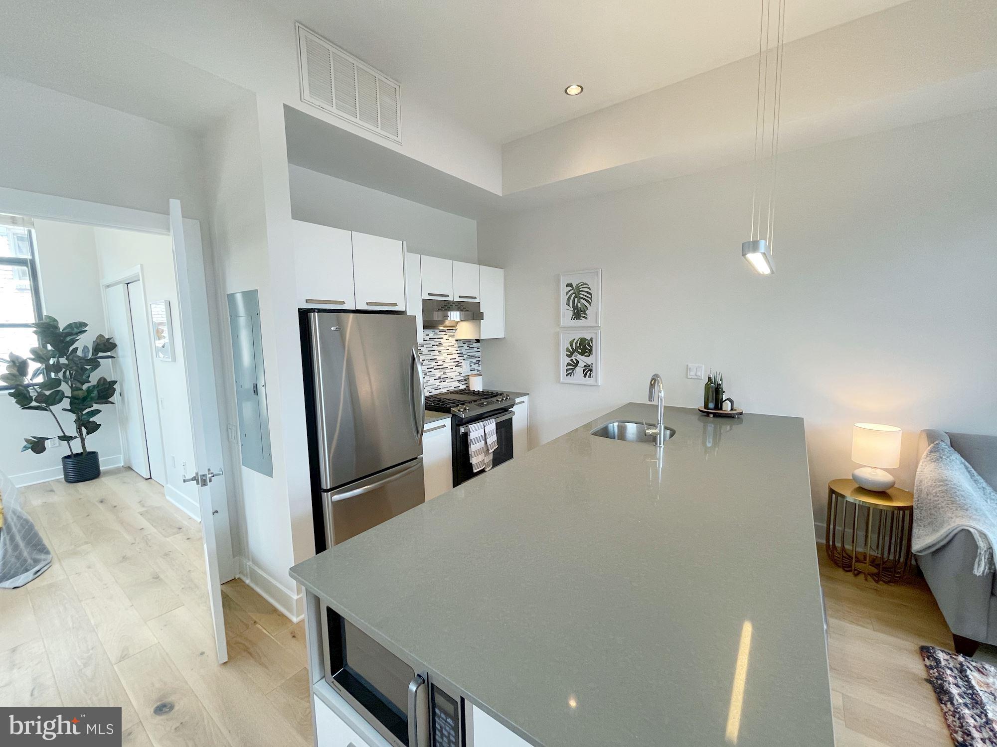 2426 Ontario Road Northwest, Unit 305 Washington, DC 20009 - Photo 16 of 26