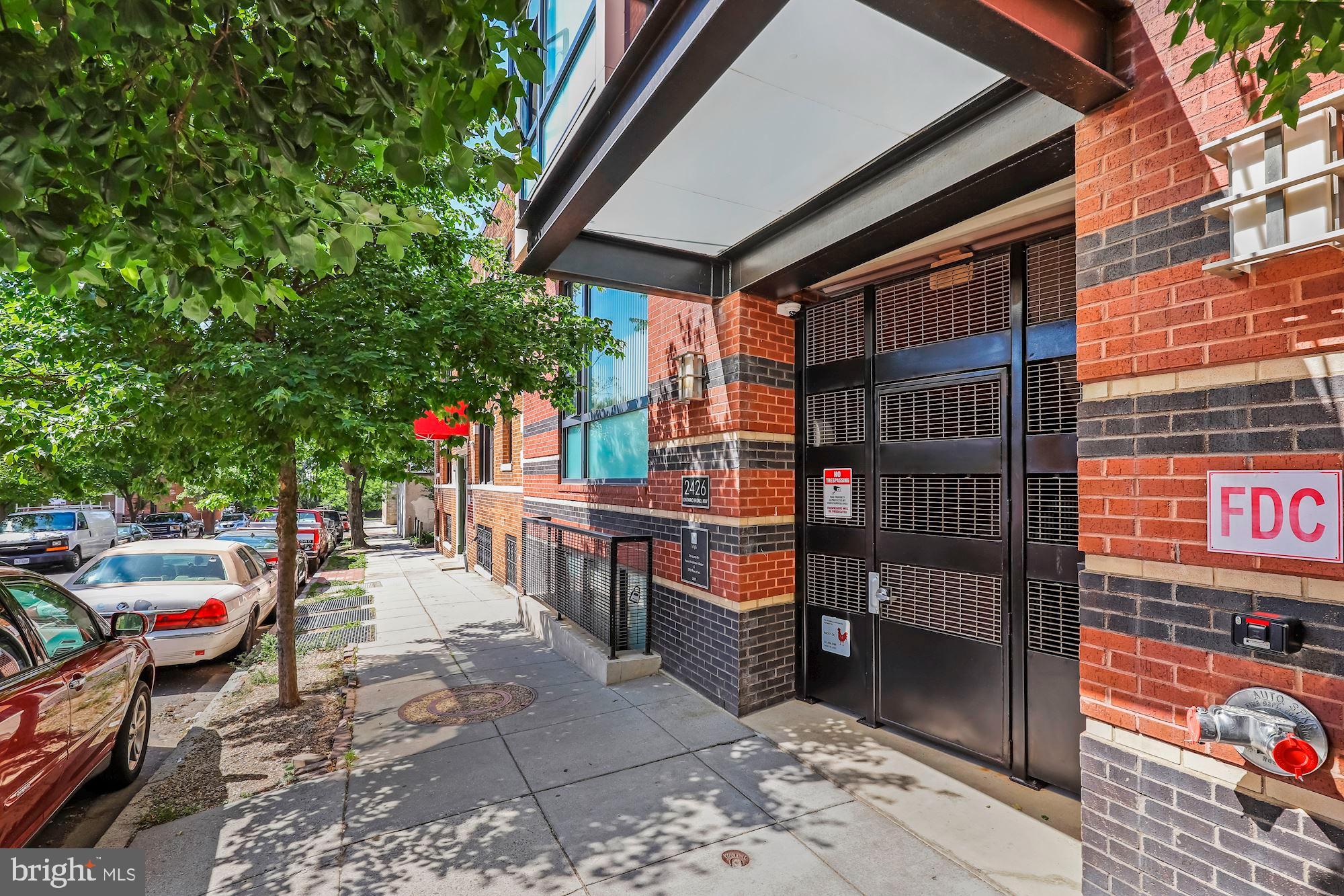 2426 Ontario Road Northwest, Unit 305 Washington, DC 20009 - Photo 4 of 26