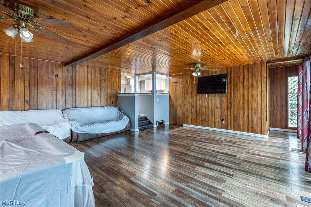 16202 Corkhill Road Maple Heights, OH 44137 - Photo 20 of 33 Family Room
