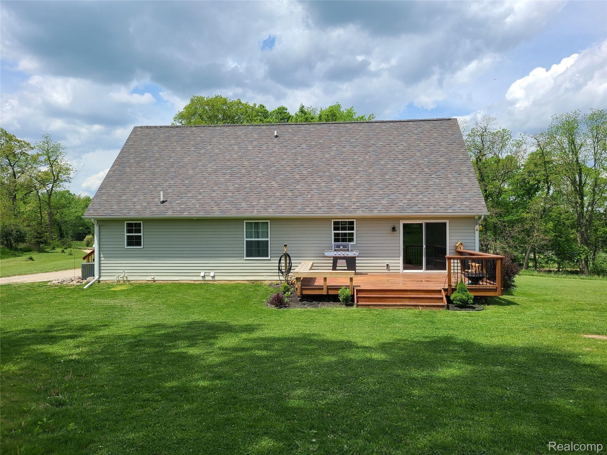 9590 Scully Road Whitmore Lake, MI 48189 - Photo 6 of 36 20210521_123104.jpg