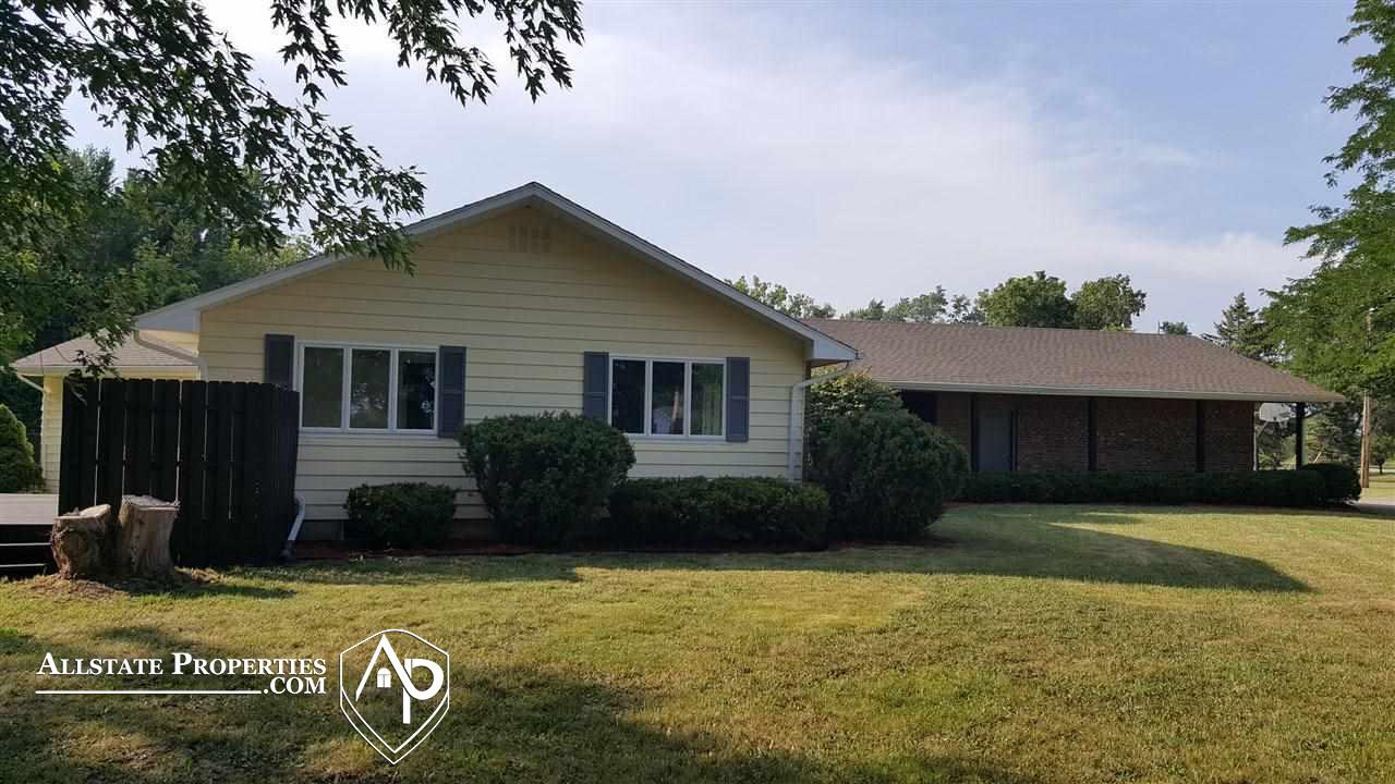 6297 North Webster Road Mount Morris, MI 48458 - Photo 2 of 23 21505221-1.JPG