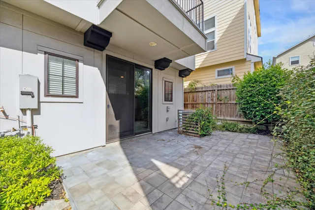 a view of a back yard of the house