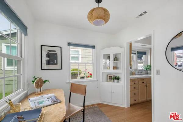 $936,000 | 4012 West 58th Place, Los Angeles, CA 90043