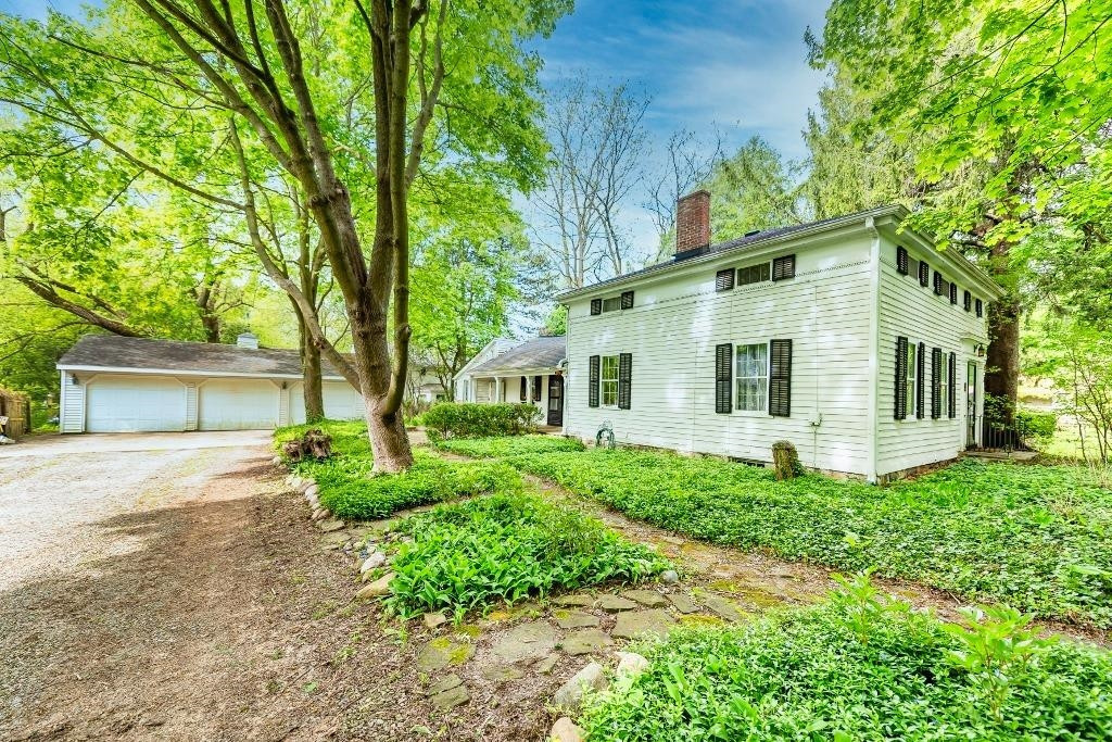 2961 Dexter Road Ann Arbor, MI 48103 - Photo 33 of 40 Photo 33