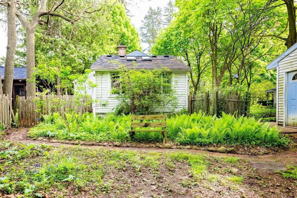 2961 Dexter Road Ann Arbor, MI 48103 - Photo 37 of 40 Photo 37