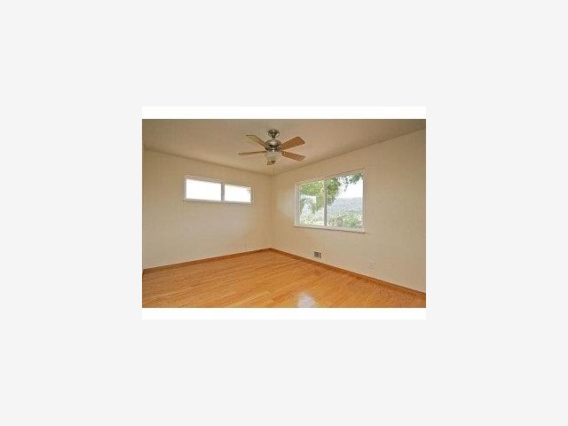 470 Border Hill Road Los Altos, CA 94024 - Photo 4 of 9 Gallery Image 4