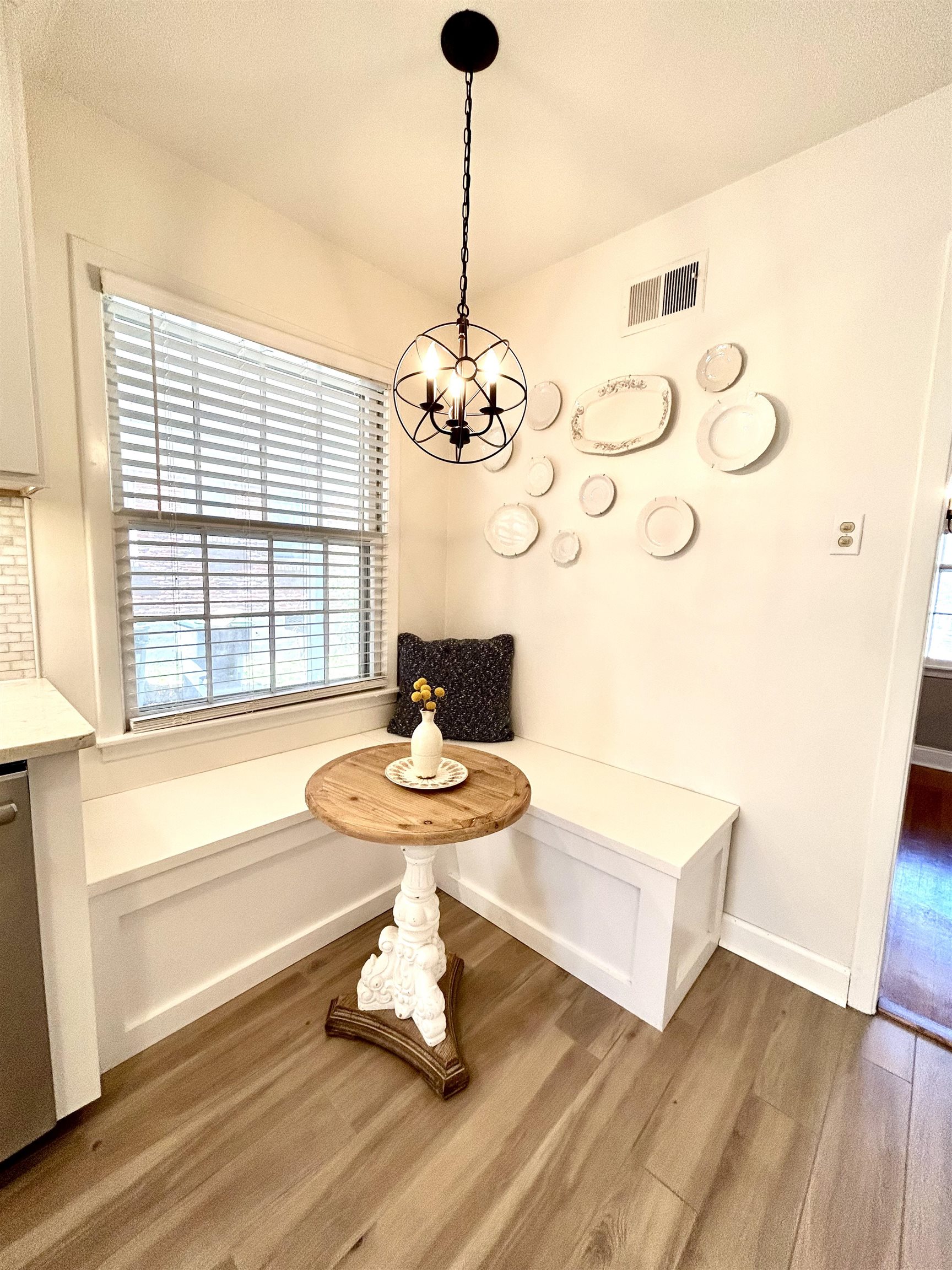 5197 Mason Road Memphis, TN 38117 - Photo 7 of 25 a view of dining room with wooden floor table and chairs