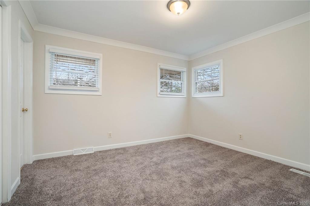3825 Litchfield Road Charlotte, NC 28211 - Photo 22 of 30 Gallery Image 22