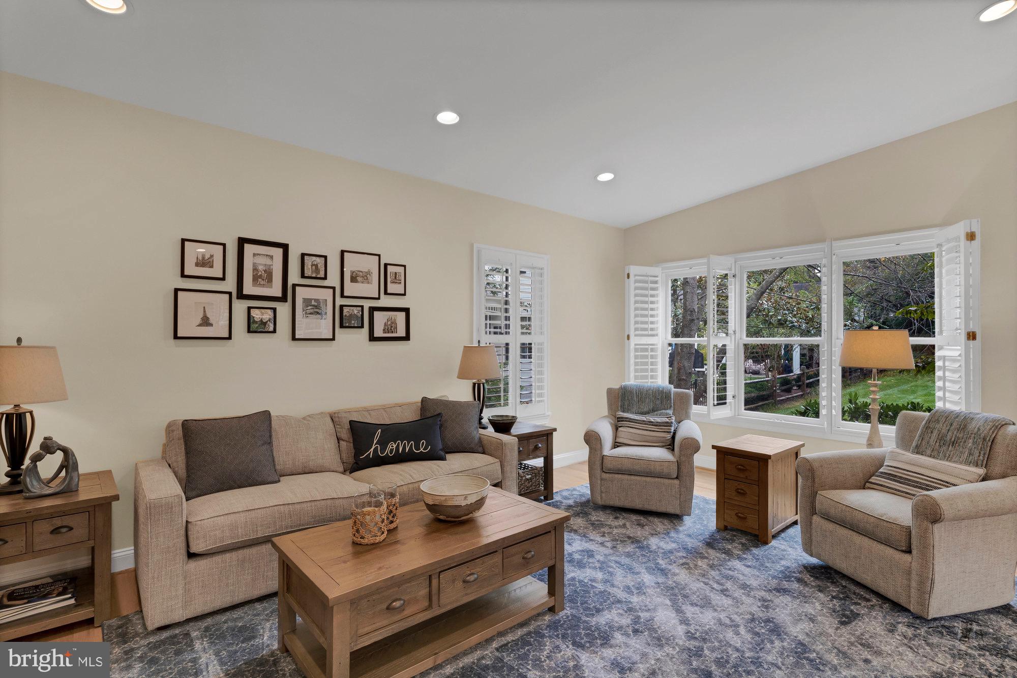 305 Talahi Road Southeast Vienna, VA 22180 - Photo 19 of 55 Gallery Image 19