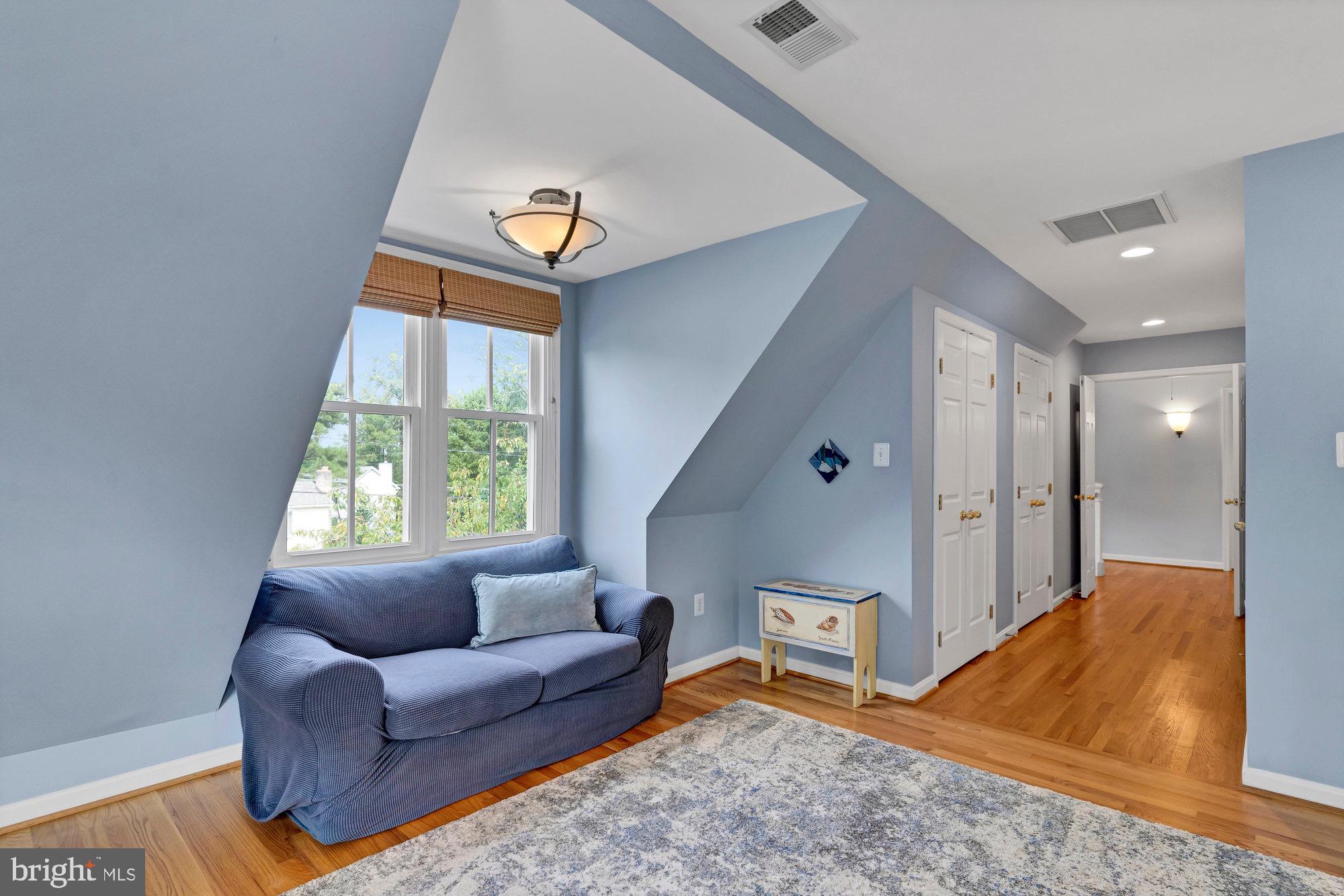 305 Talahi Road Southeast Vienna, VA 22180 - Photo 29 of 55 Gallery Image 29