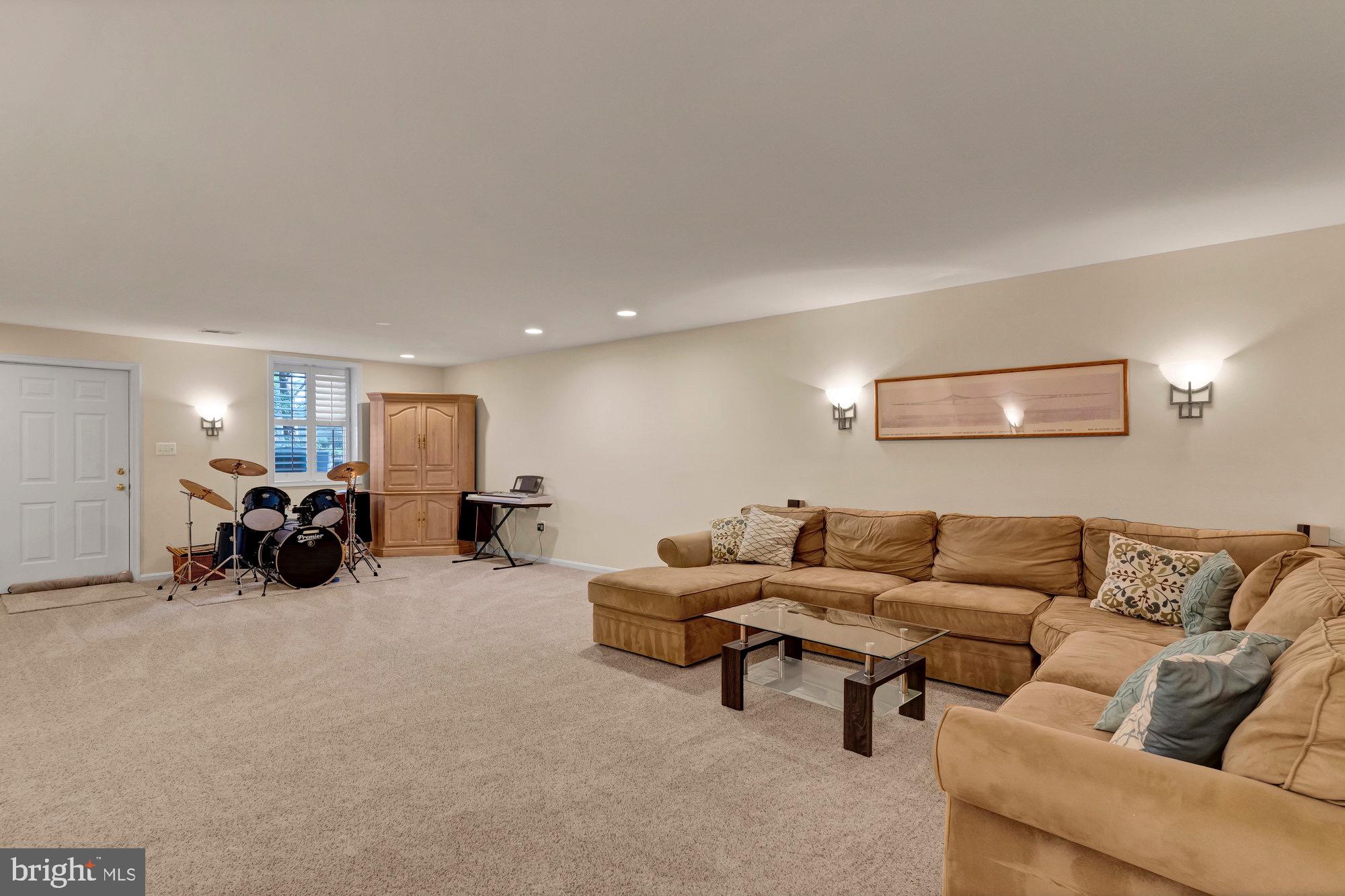 305 Talahi Road Southeast Vienna, VA 22180 - Photo 42 of 55 Gallery Image 42