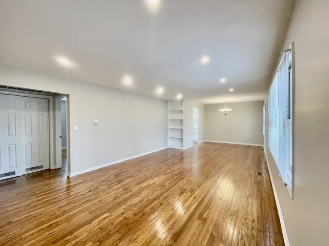 a view of empty room