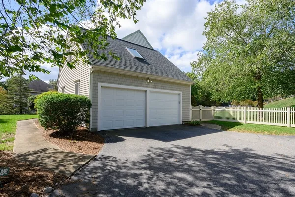 $1,100,000 | 72 Pilgrim Trail, Marshfield, MA 02050