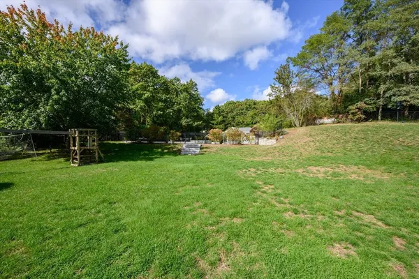 $1,100,000 | 72 Pilgrim Trail, Marshfield, MA 02050