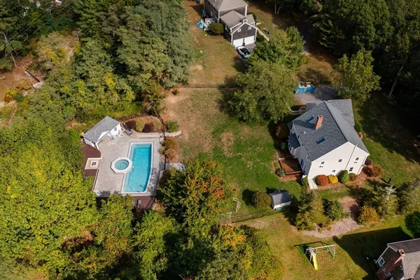 $1,100,000 | 72 Pilgrim Trail, Marshfield, MA 02050