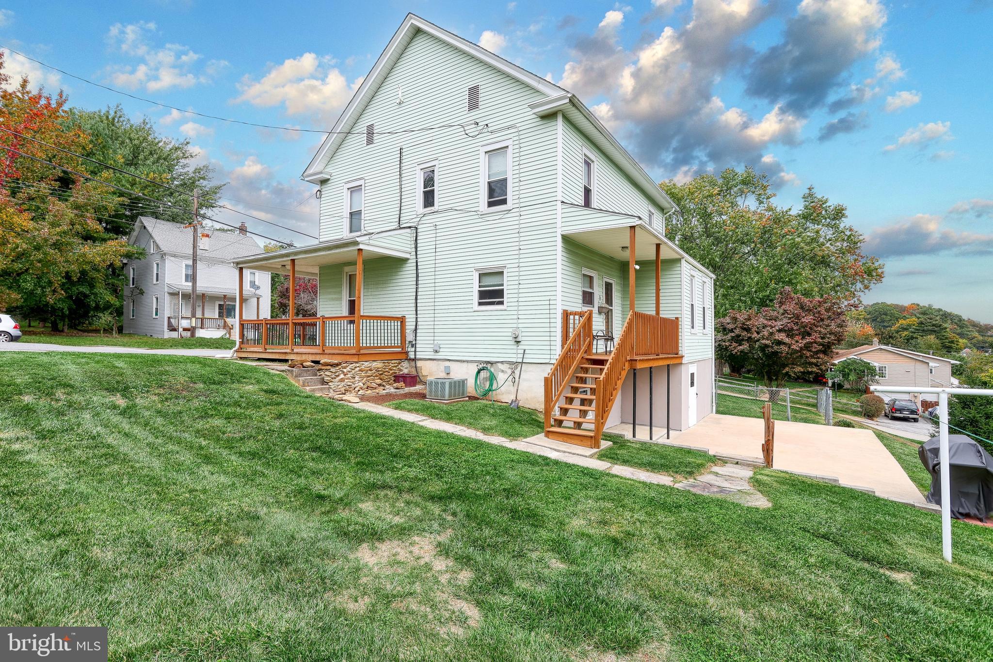 3 West High Street Windsor, PA 17366 - Photo 5 of 63 a view of a yard in front of house