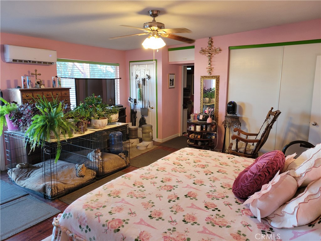 14121 Lakota Road Apple Valley, CA 92307 - Photo 12 of 40 Primary