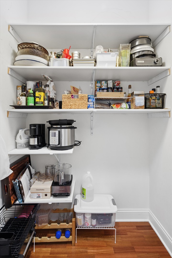 1908 West Irving Park Road, Unit 402 Chicago, IL 60613 - Photo 20 of 24