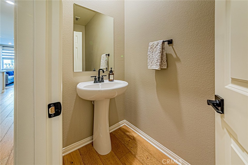 1705 Almond Tree Place Upland, CA 91784 - Photo 31 of 43