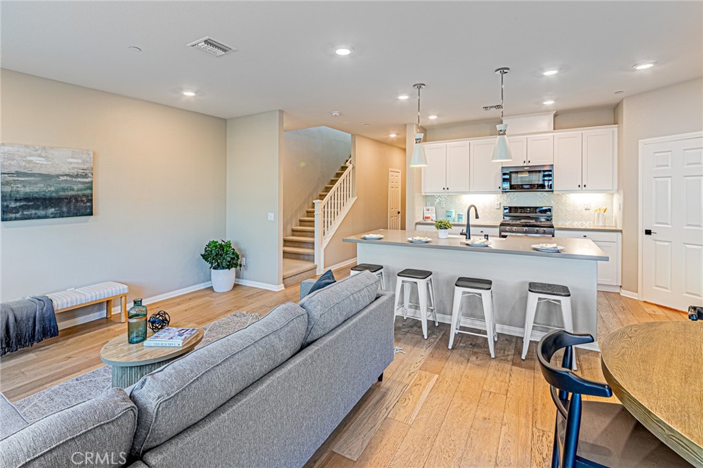 1705 Almond Tree Place Upland, CA 91784 - Photo 8 of 43