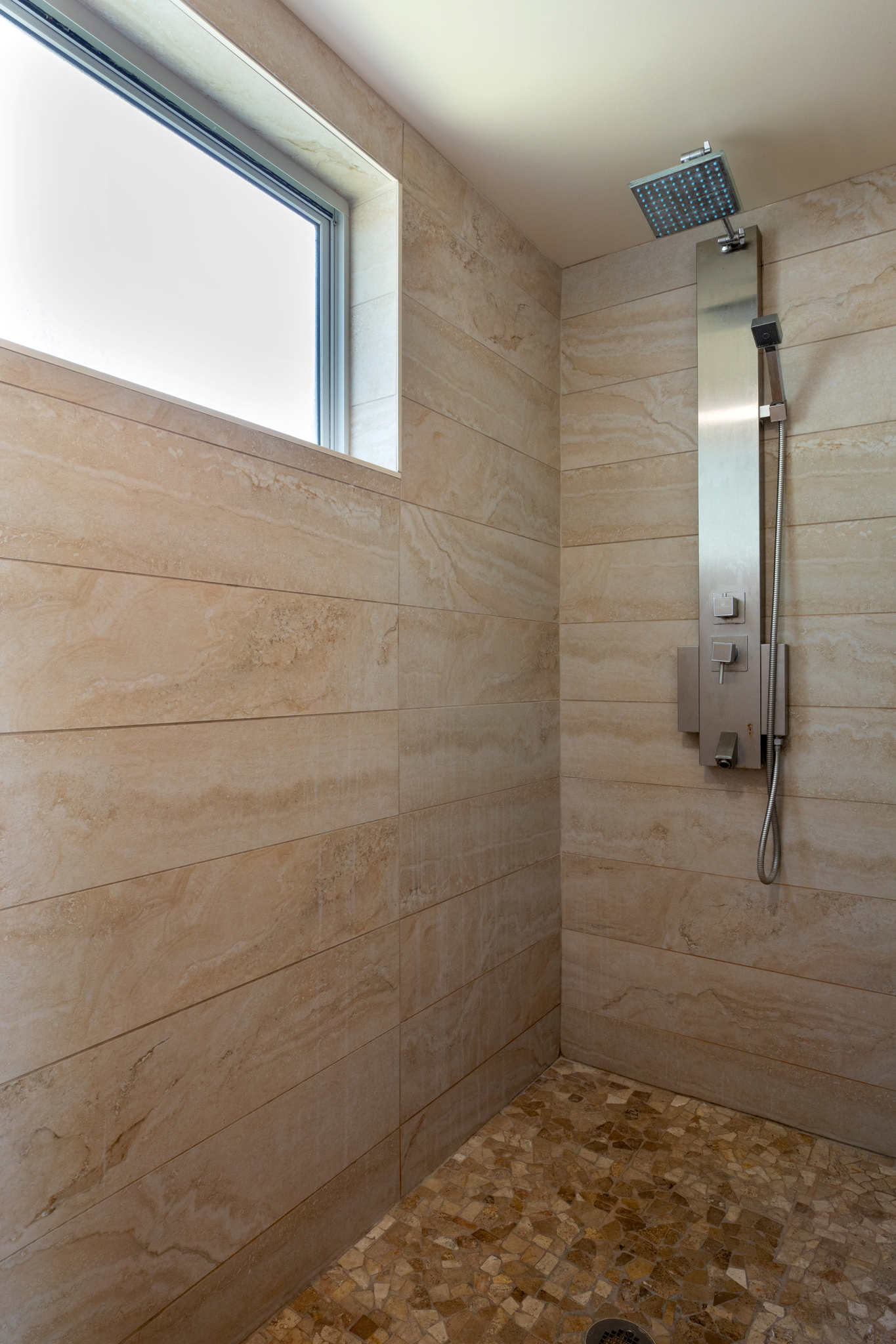 68-1010 Keana Place, Unit E206 Waikoloa, HI 96738 - Photo 24 of 30 a bathroom with a shower