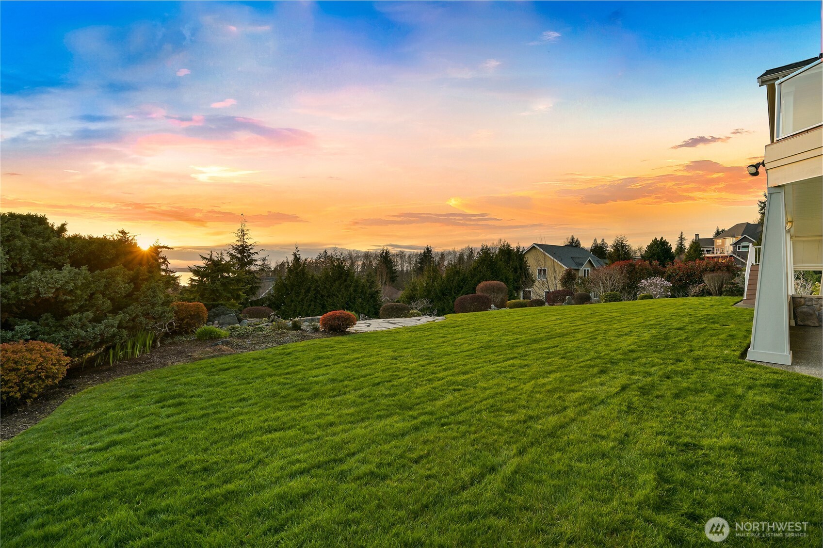 1900 Samish Crest Way Bellingham, WA 98229 - Photo 5 of 40