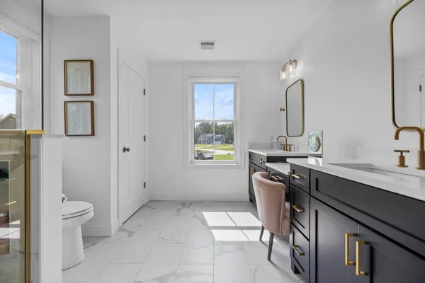 $1,800,000 | 18 Treat Farm Road, Stratham, NH 03885
