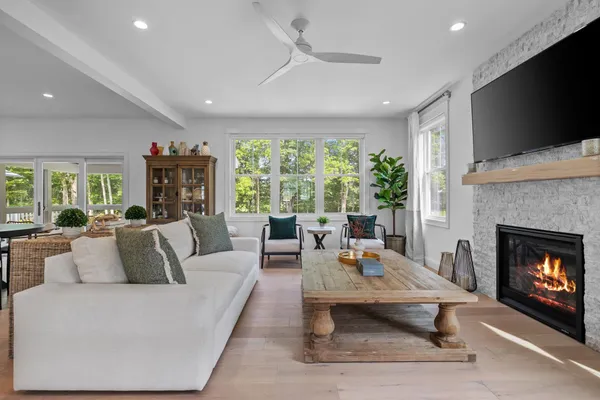 $1,800,000 | 18 Treat Farm Road, Stratham, NH 03885