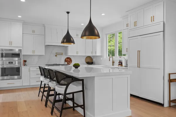 $1,800,000 | 18 Treat Farm Road, Stratham, NH 03885