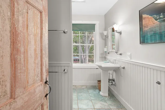 $1,950,000 | 10 Duende Lane, Edgartown, MA 02539