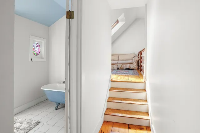 $1,950,000 | 10 Duende Lane, Edgartown, MA 02539