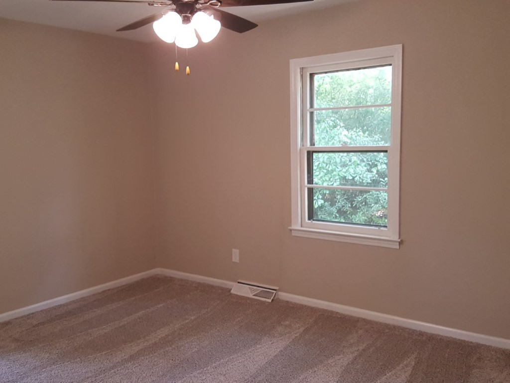 12640 Main Street Williston, SC 29853 - Photo 14 of 33