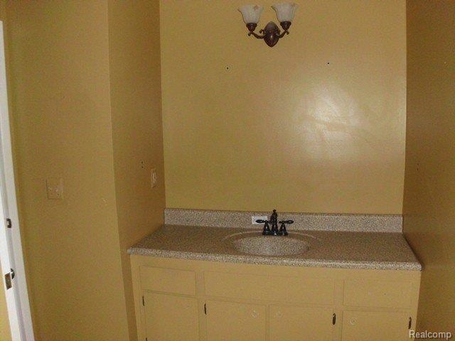 24608 Spring Lane, Unit 44 Harrison Township, MI 48045 - Photo 14 of 14 261-863453-Bathroom.JPG