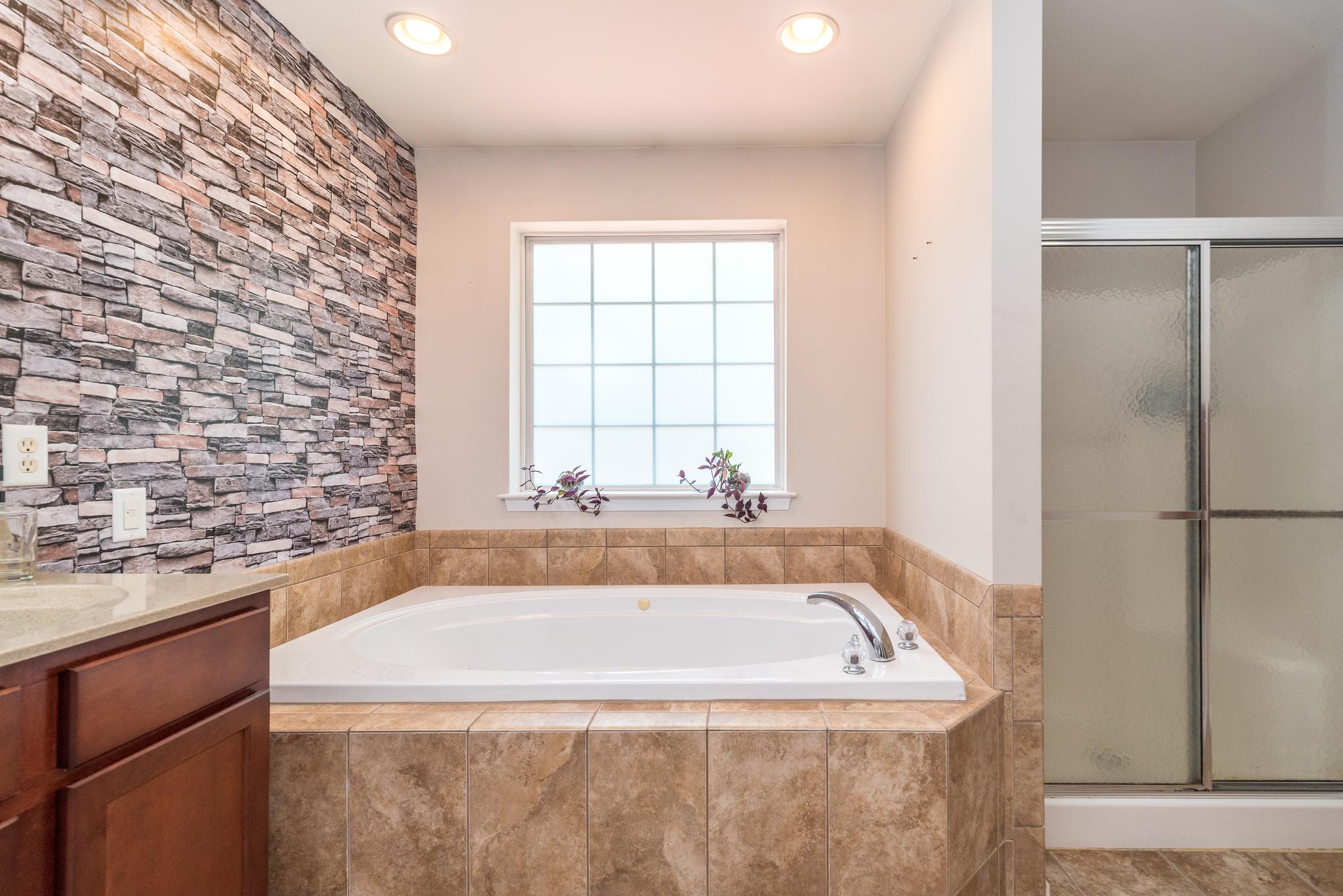 650 Oak Park Road Hatfield, PA 19440 - Photo 45 of 73 Primary suite bathroom